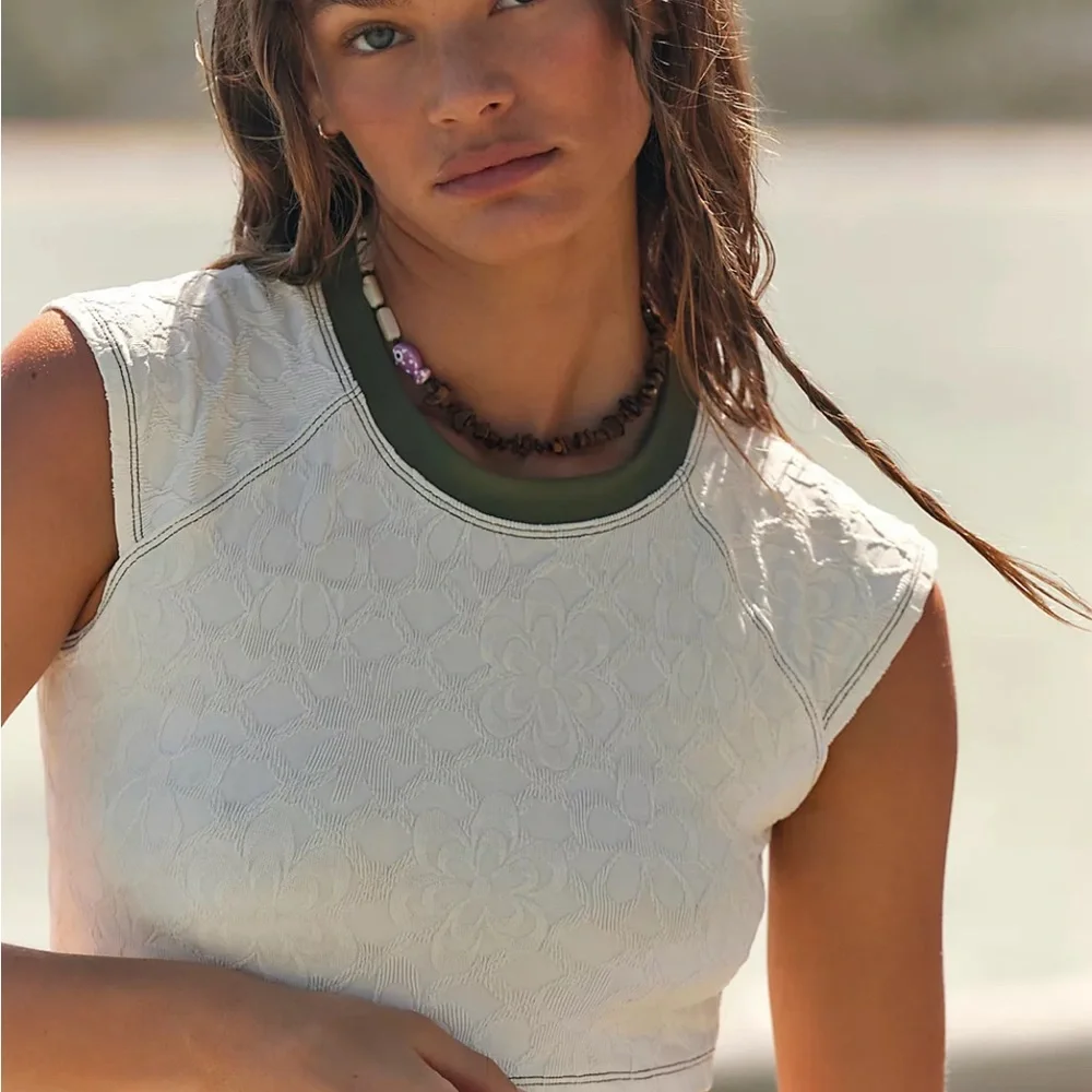 Free People free-est The Sonny Tee Cropped Swim Top - Picture 2 of 9